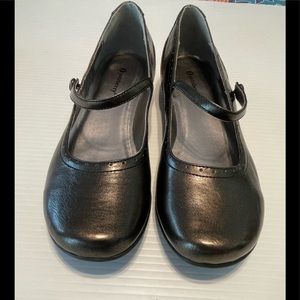 Jazzberry “Annabelle” dressy shoes. NIB.